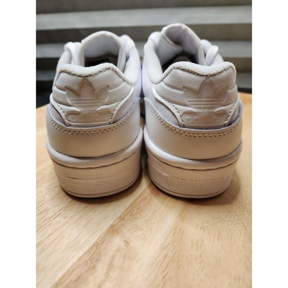 Classic Adidas Rivalry White Shoes – Women’s Size 9 - Picture 8 of 9
